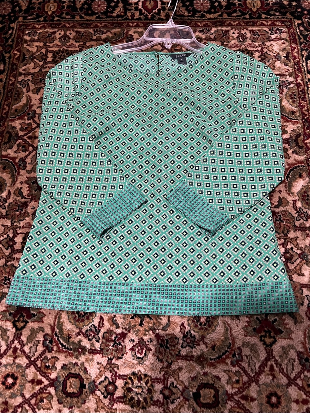 J. Crew Green Silky Geometric Print Top Size XS Three Quarter Length Sleeve